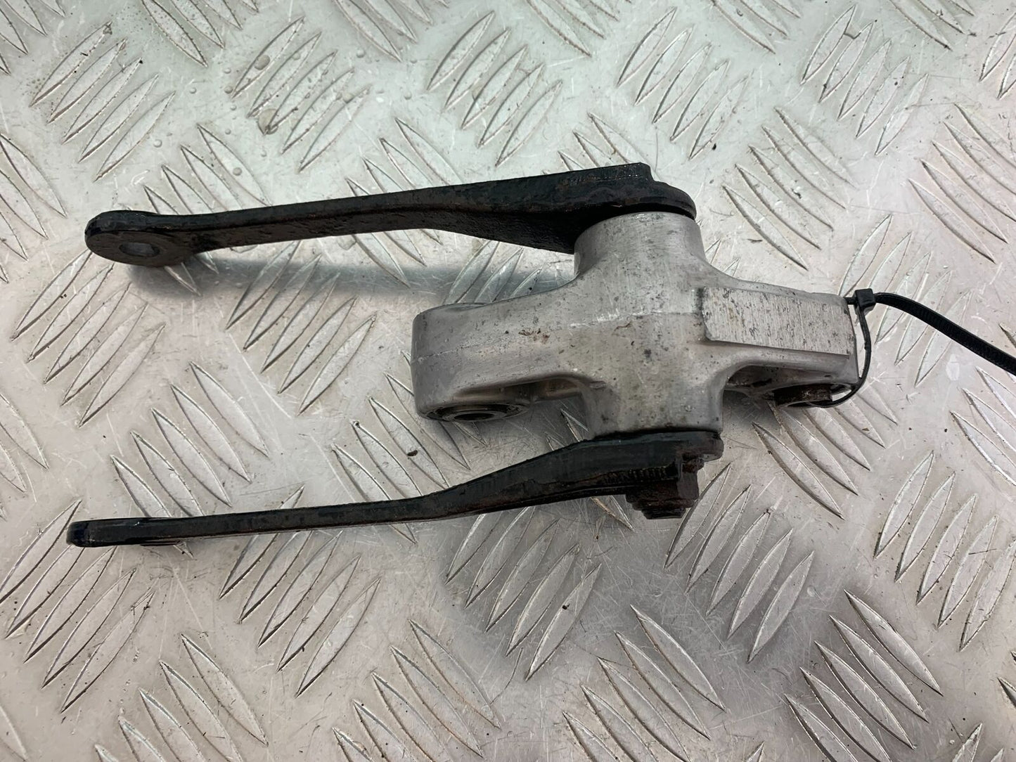 SUZUKI SV1000 SV 1000 K4 REAR SHOCK LINKAGE   YEAR 2003-2007 (CMB1042)