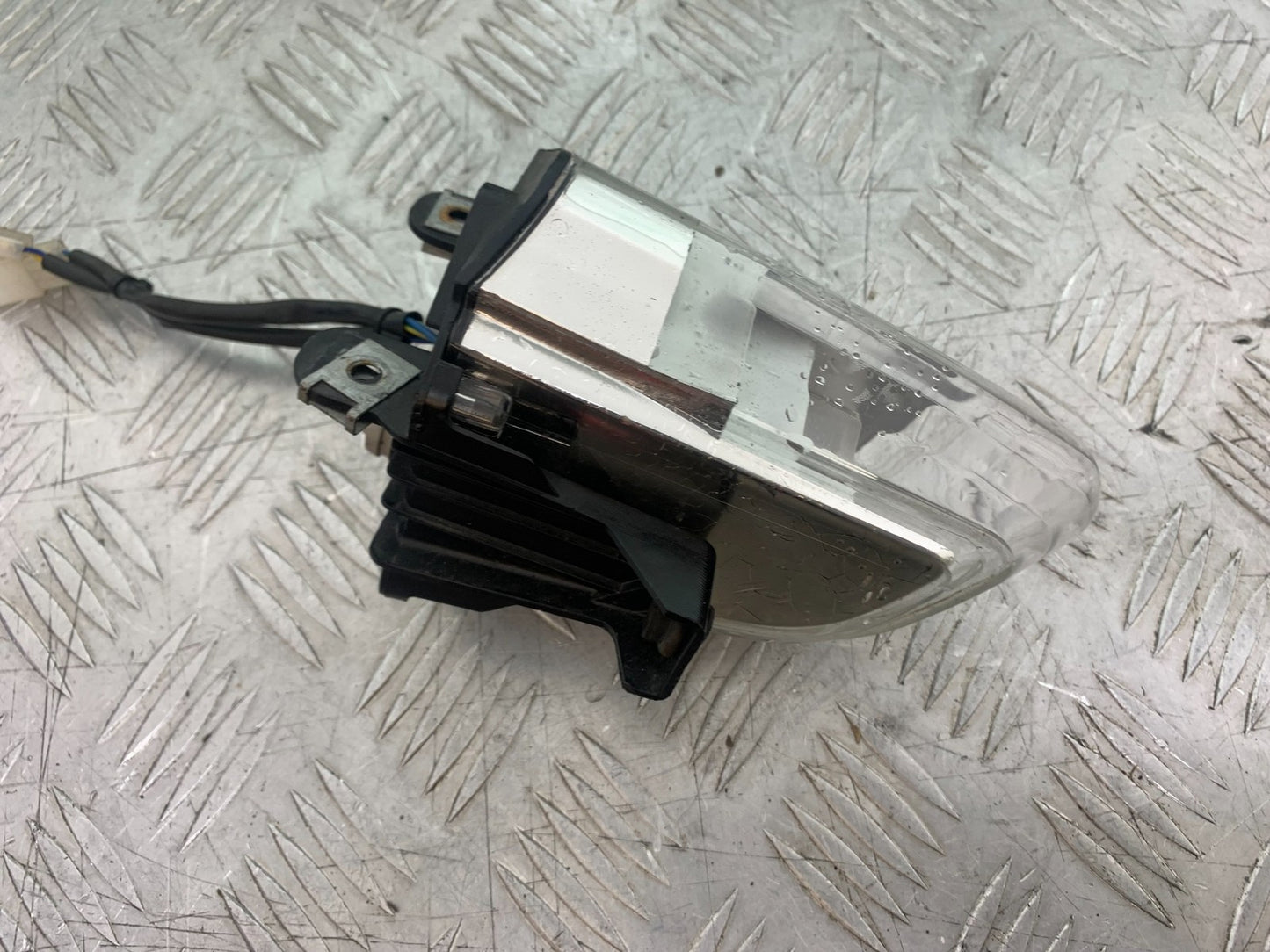 APRILIA RSV1000 R FACTORY MILLE REAR LIGHT 2004-09 (CMB1203)