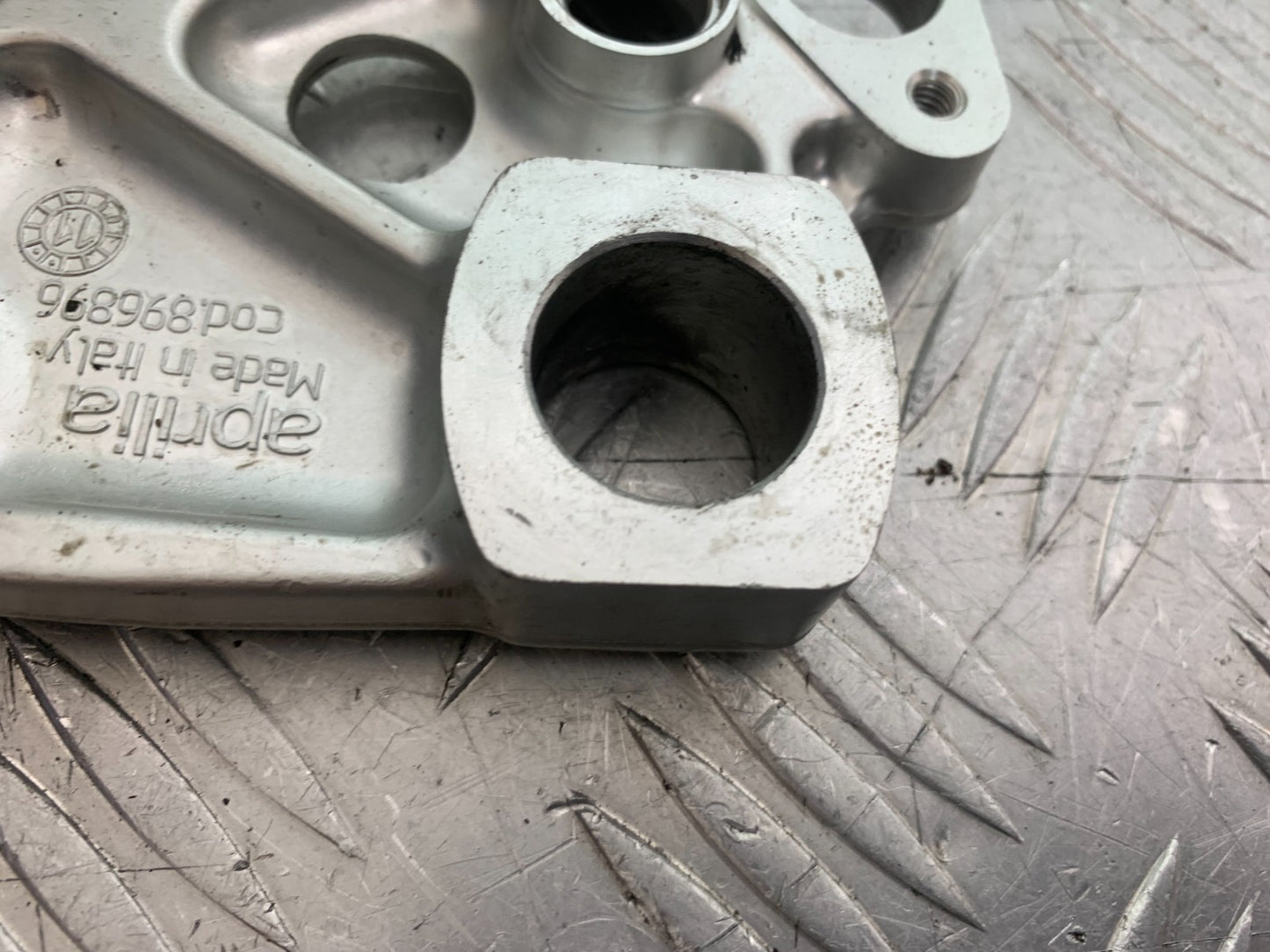 APRILIA TUONO 1000 V4R REAR CALIPER BRACKET  YEAR 2011-13  (CMB1331)