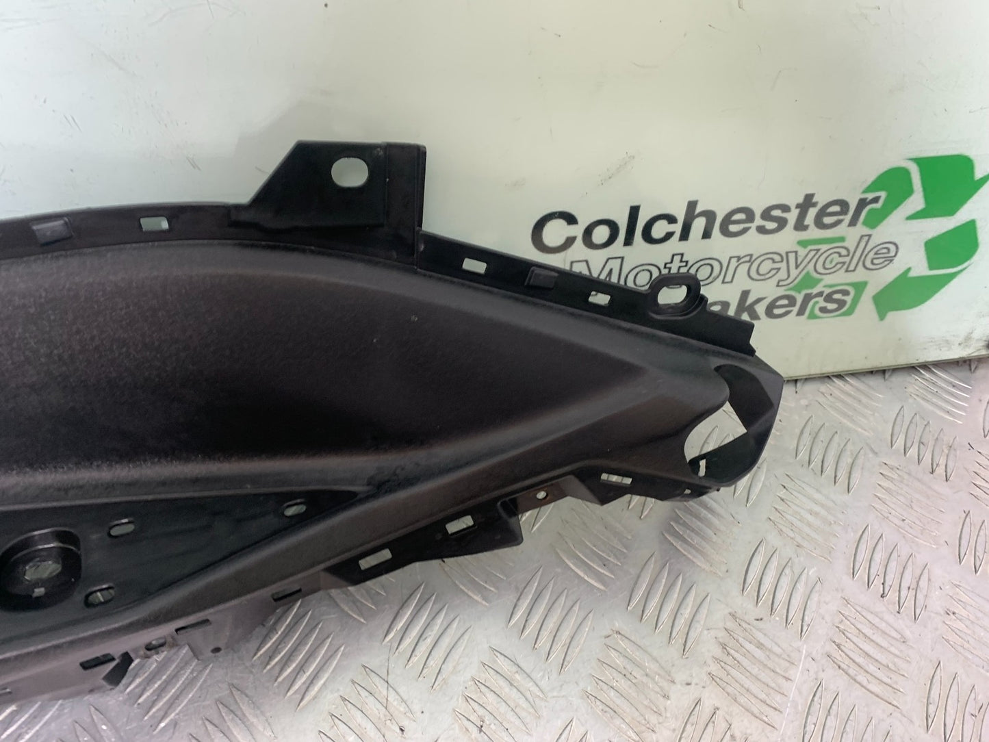 YAMAHA XMAX 300 FOOTBOARD YEAR 2017-2020 (CMB1218)