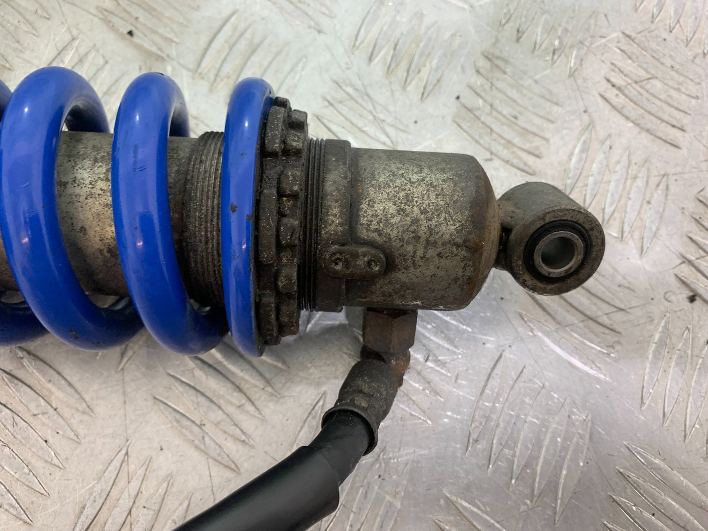 TRIUMPH SPEED TRIPLE R 1050 REAR SHOCK   2009 (CMB1183)