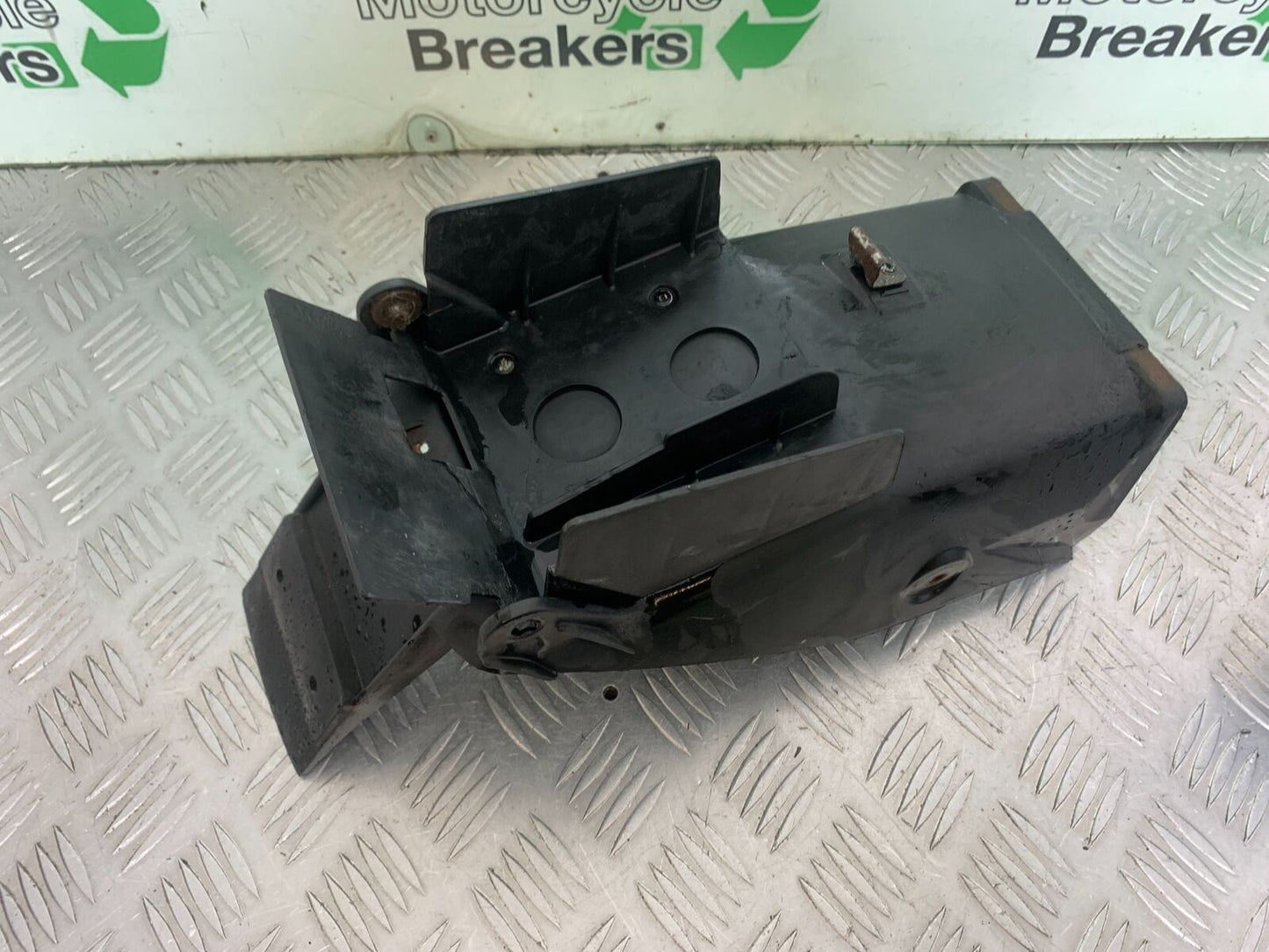 YAMAHA FJ1100 FJ 1100 REAR MUDGUARD  YEAR 1984-1985 (CMB1101)