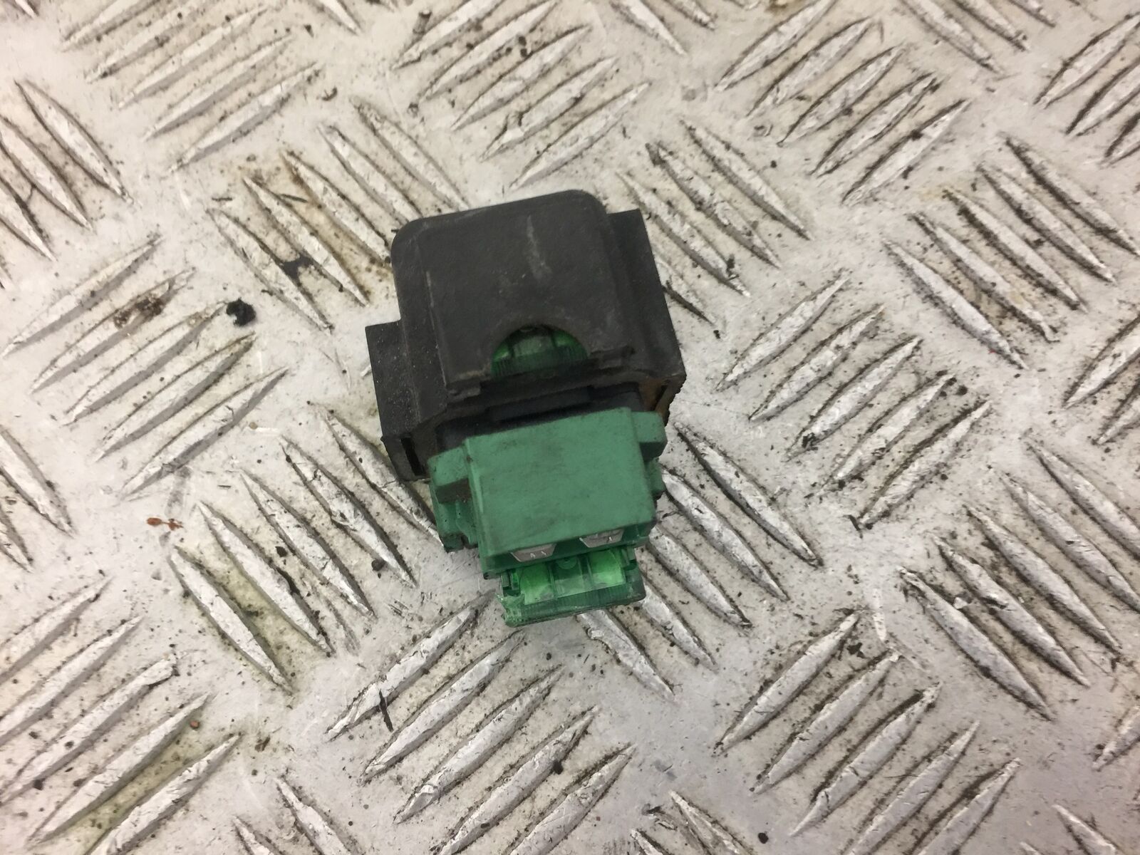 HONDA VFR800 VFR 800 PRE V-TEC SOLENOID YEAR 1998-2001 (STOCK 370)