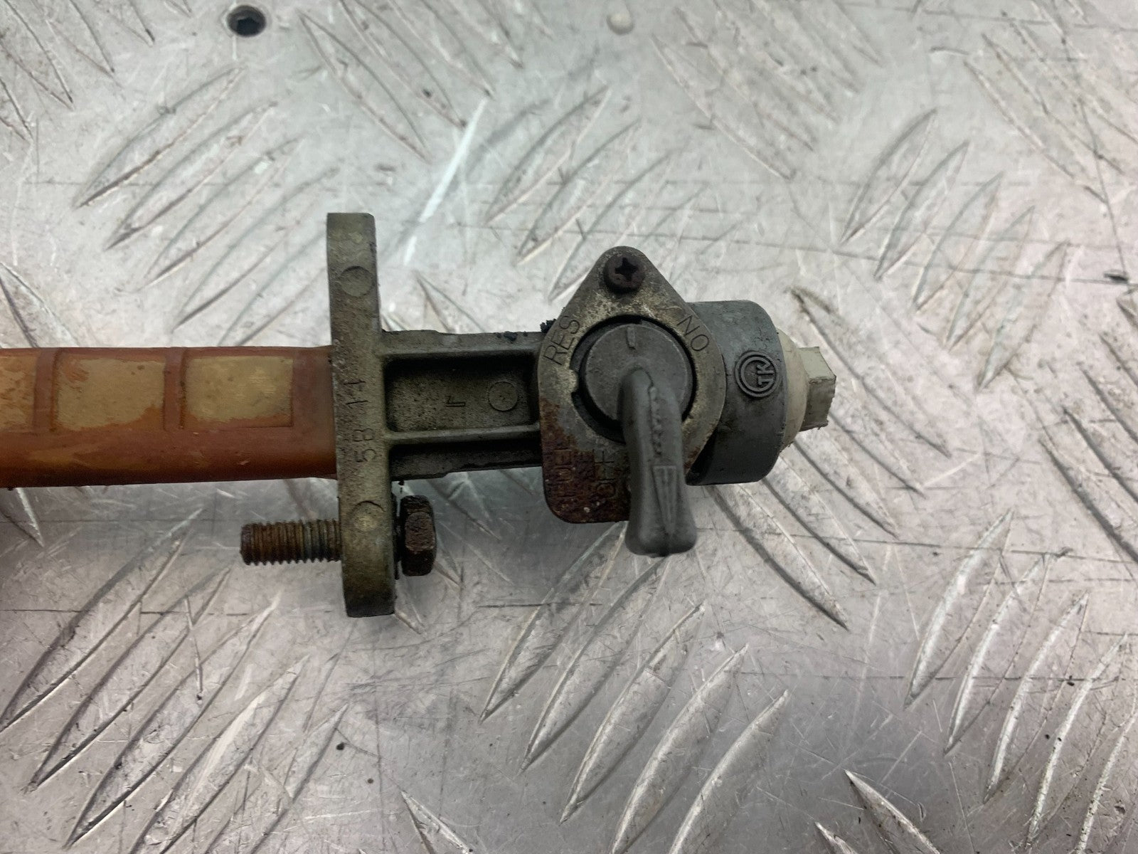 SUZUKI GP100 GP 100 PETROL TAP YEAR 1978-1988 (CMB1259)