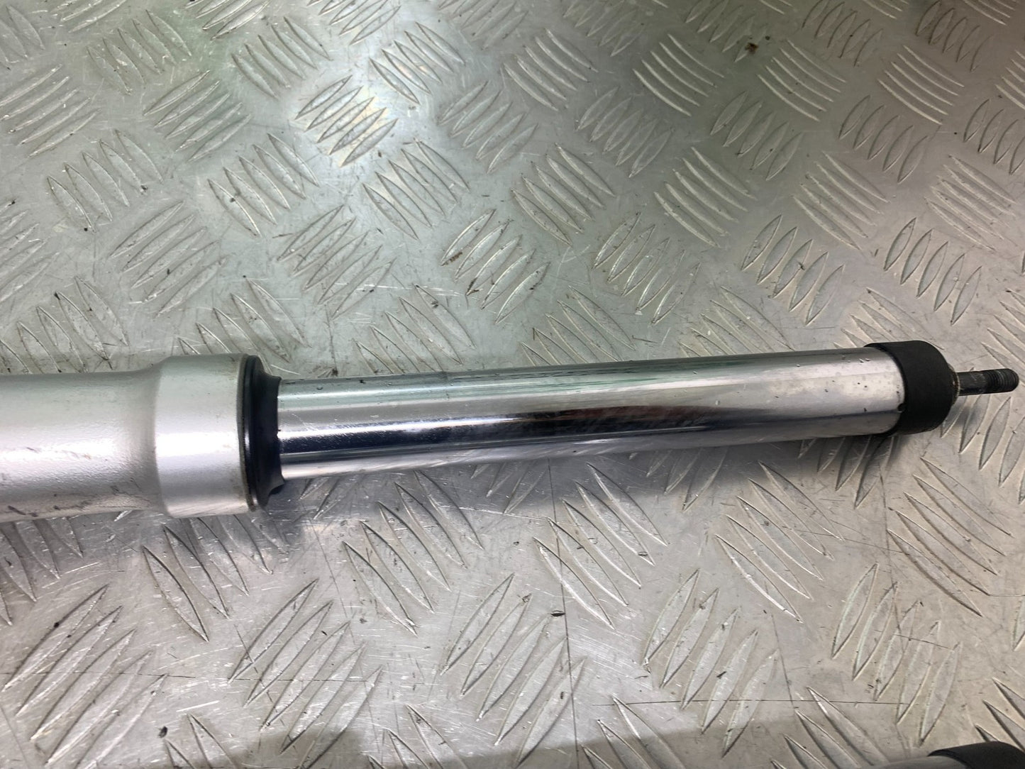 BMW R850 R R850R  FORKS  YEAR 1994-2002 (CMB1170)
