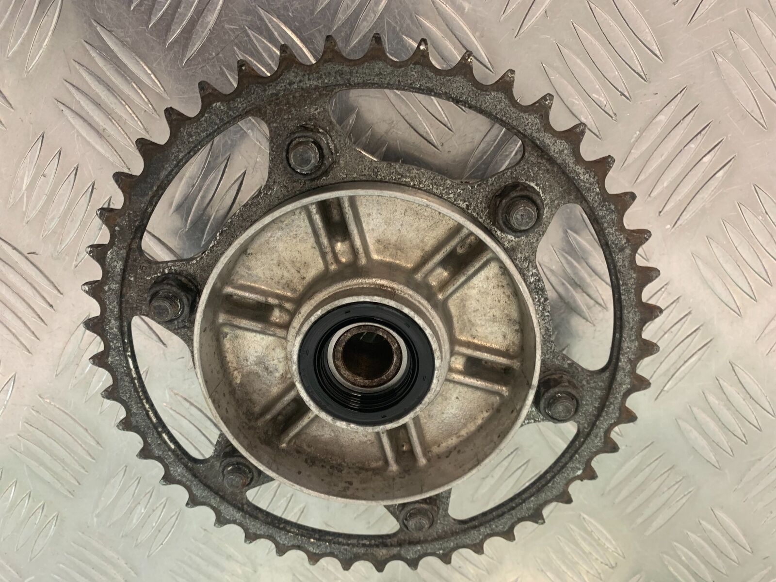 HONDA CBR600 CBR 600 F4I REAR SPROCKET CARRIER YEAR 2001-2003 (STOCK 978)