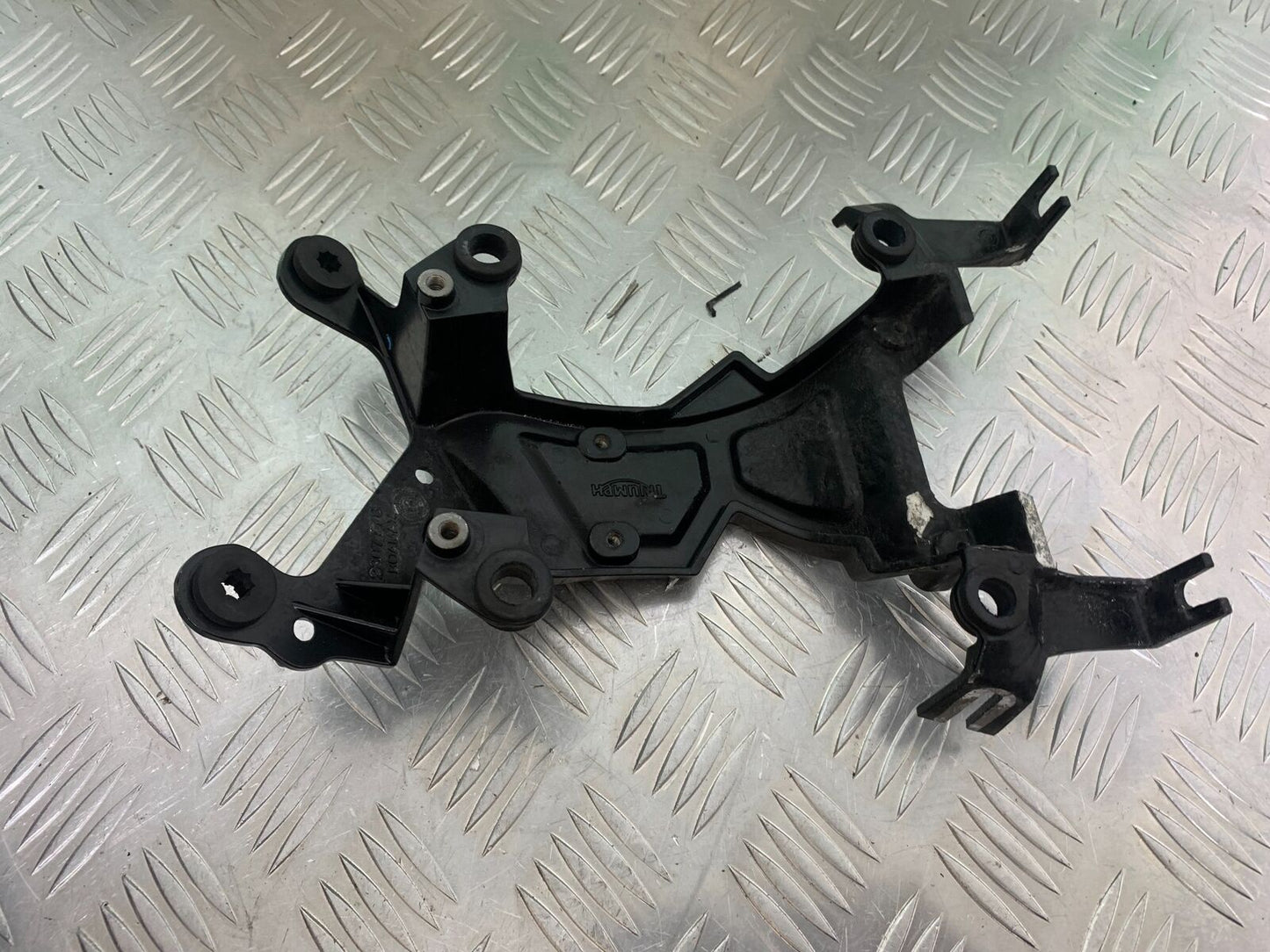 TRIUMPH TIGER 800 XC FAIRING BRACKET  YEAR 2011-2014 (CMB1022)