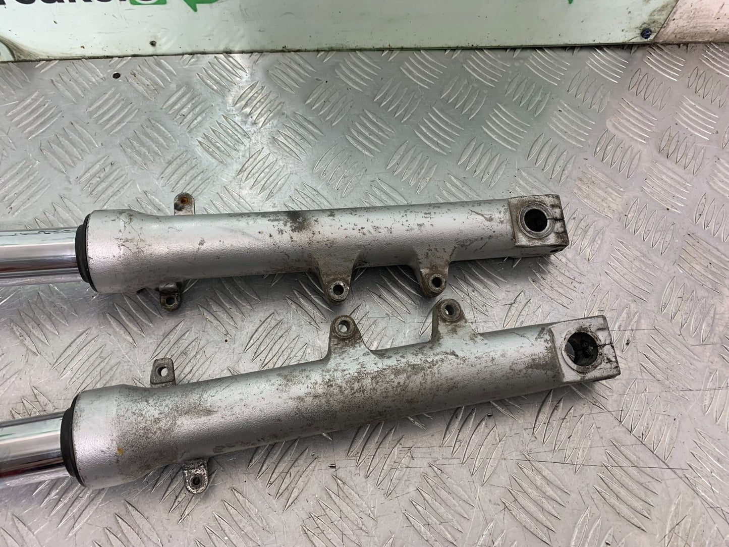 HONDA CB600 CB 600 HORNET FORKS  YEAR 1998-2002 (CMB1297)