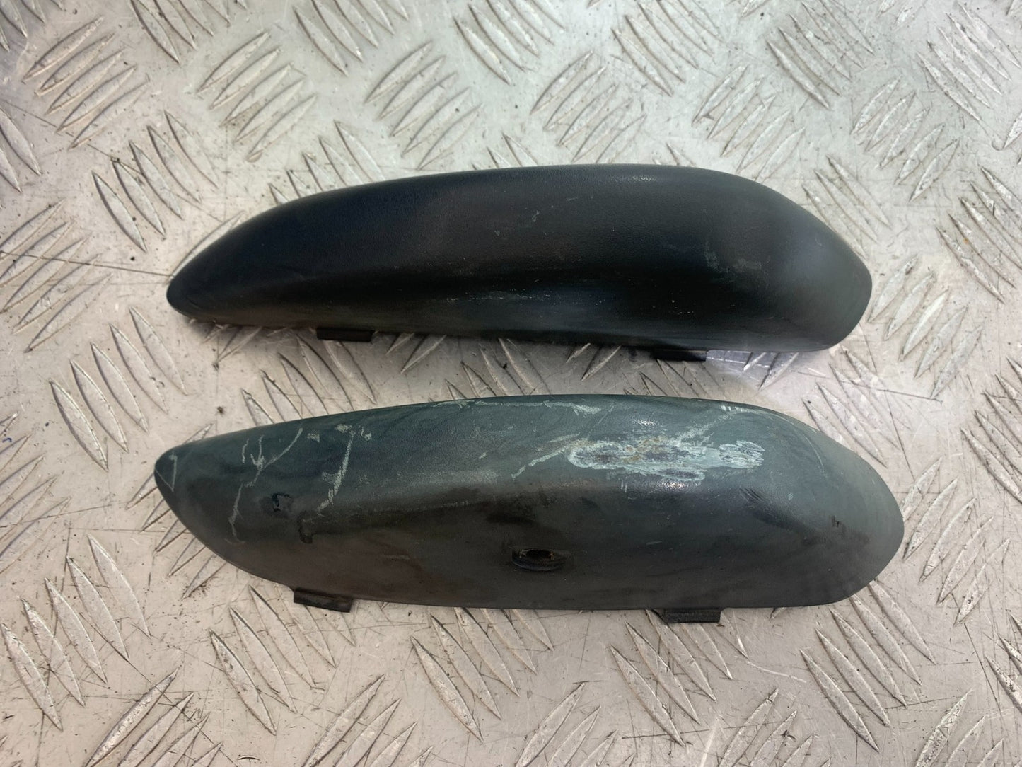 HONDA NT650 V DEAUVILLE LEFT AND RIGHT SIDE PODS YEAR 1998-01 (CMB1320)