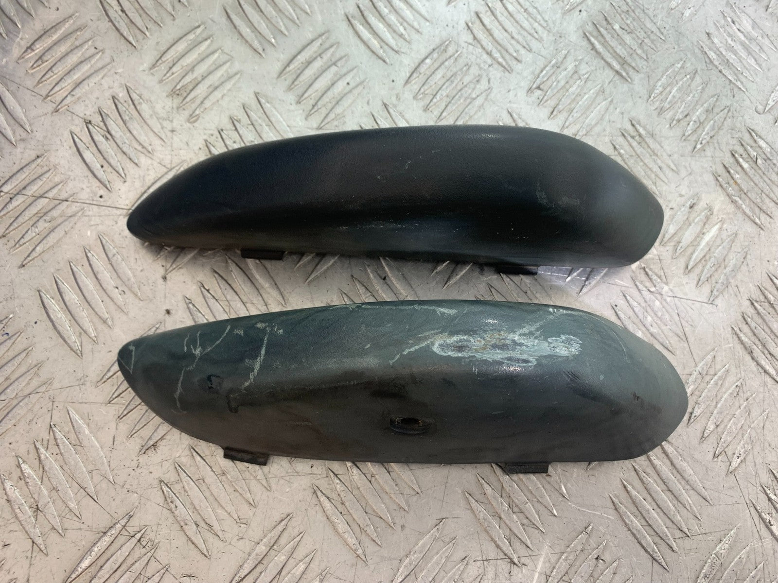 HONDA NT650 V DEAUVILLE LEFT AND RIGHT SIDE PODS YEAR 1998-01 (CMB1320)
