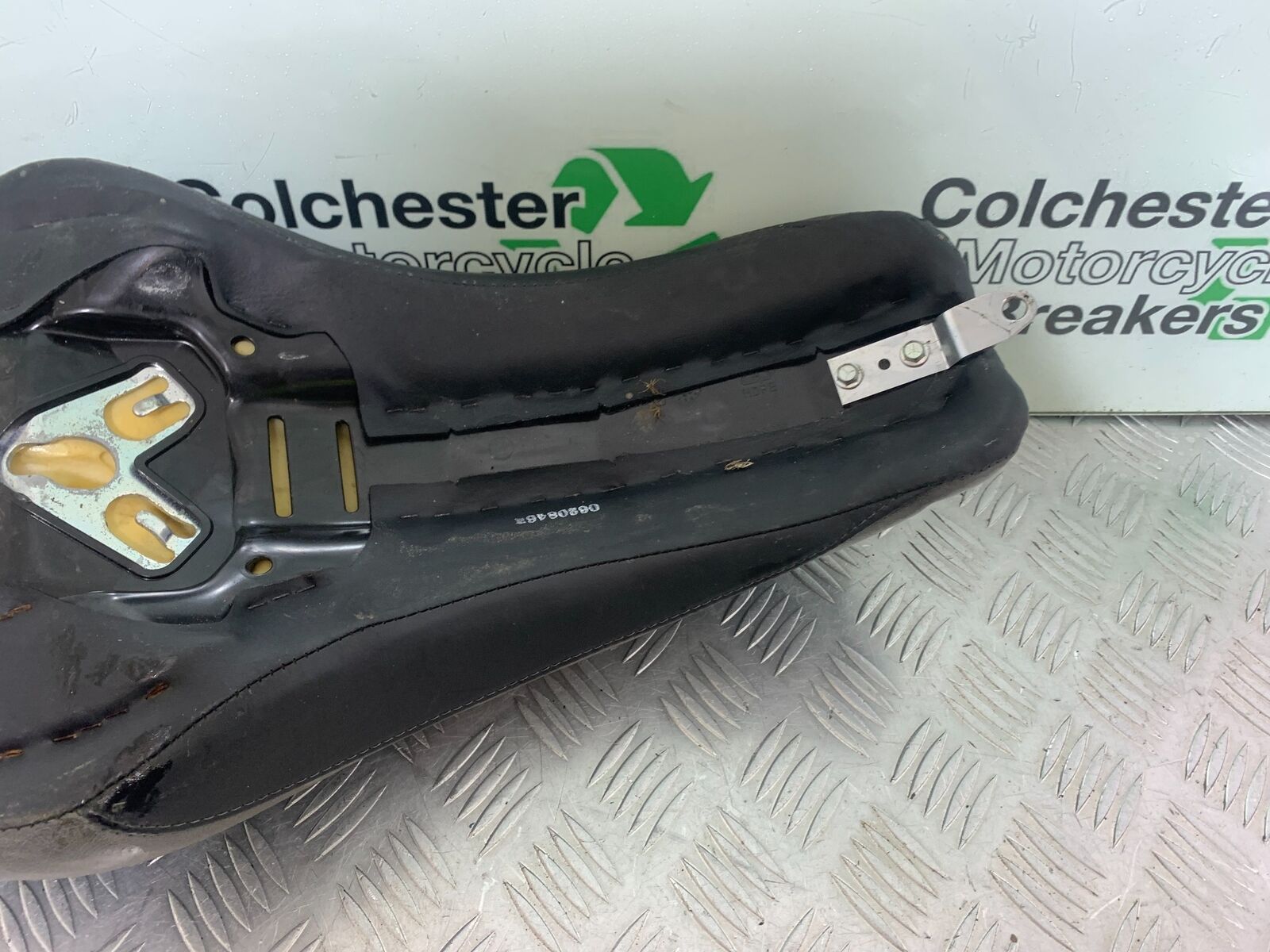 HARLEY DAVIDSON XL883 N IROD SEAT   YEAR 2020  (CMB1116)