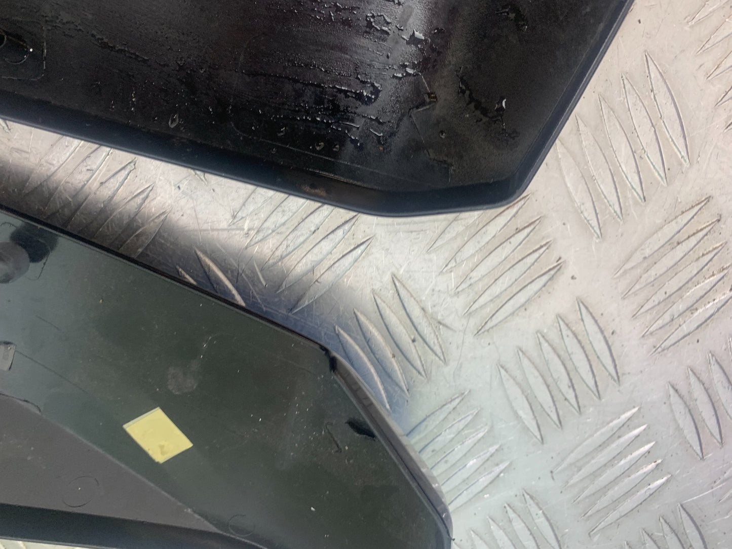 BMW M1000 R LEFT AND RIGHT BELLYPANS  YEAR 2023-2024 (CMB1140)
