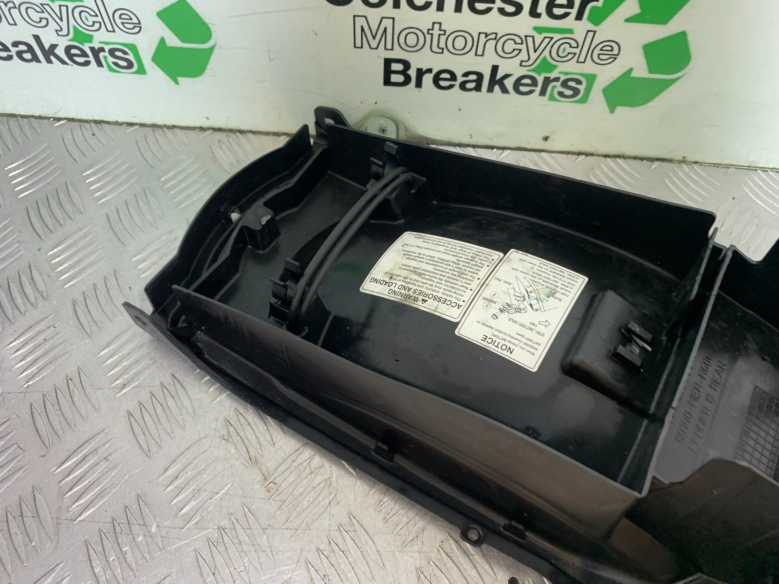 HONDA CBF600 CBF 600 UNDERTRAY    YEAR 2004 -07 (CMB1247)