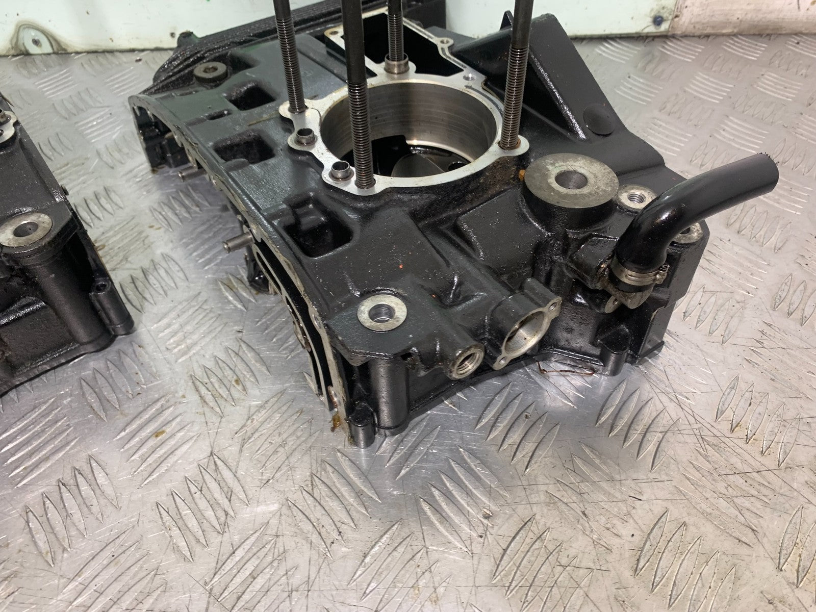 BMW R1100 RT R 1100 RT ENGINE CRANK CASINGS  YEAR 1996-2001 (CMB1095)