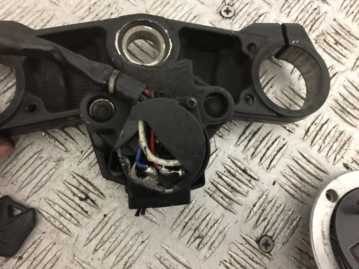 KAWASAKI ZZR1400 ZZR 1400 ECU LOCKS AND KEY  YEAR 2011 (STOCK 802)