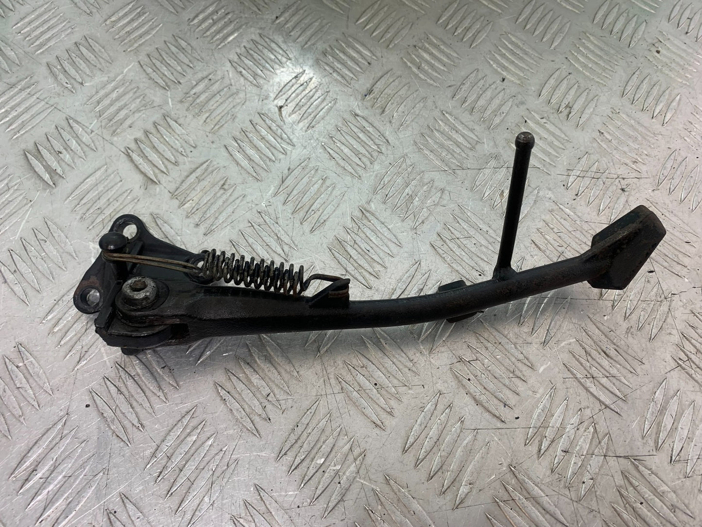 TRIUMPH 1050 SPRINT ST SIDE STAND  YEAR 2004-2007 (CMB1197)
