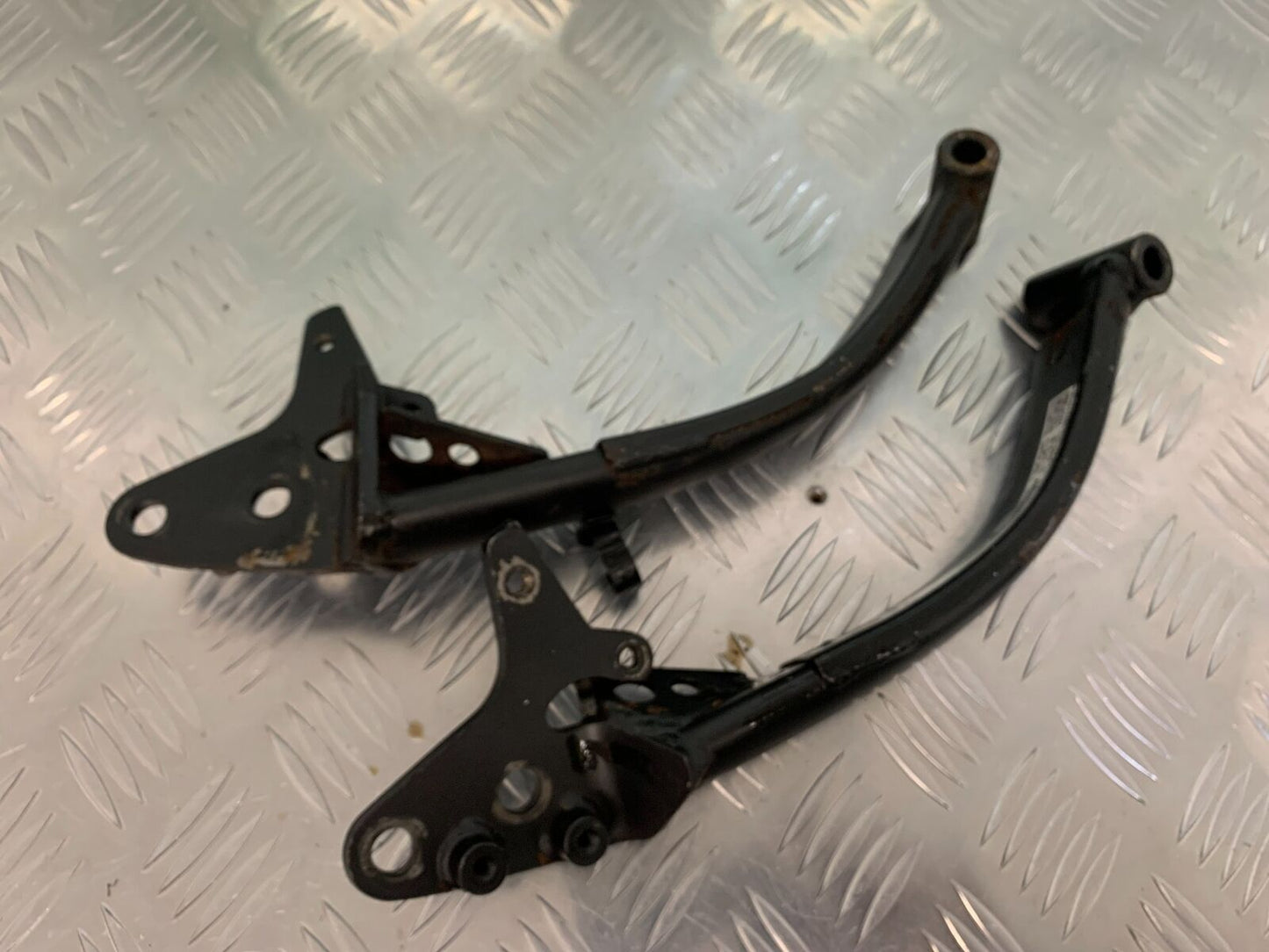 KAWASAKI Z1000 SX ENGINE MOUNTS   YEAR 2011-16 (STOCK 942)