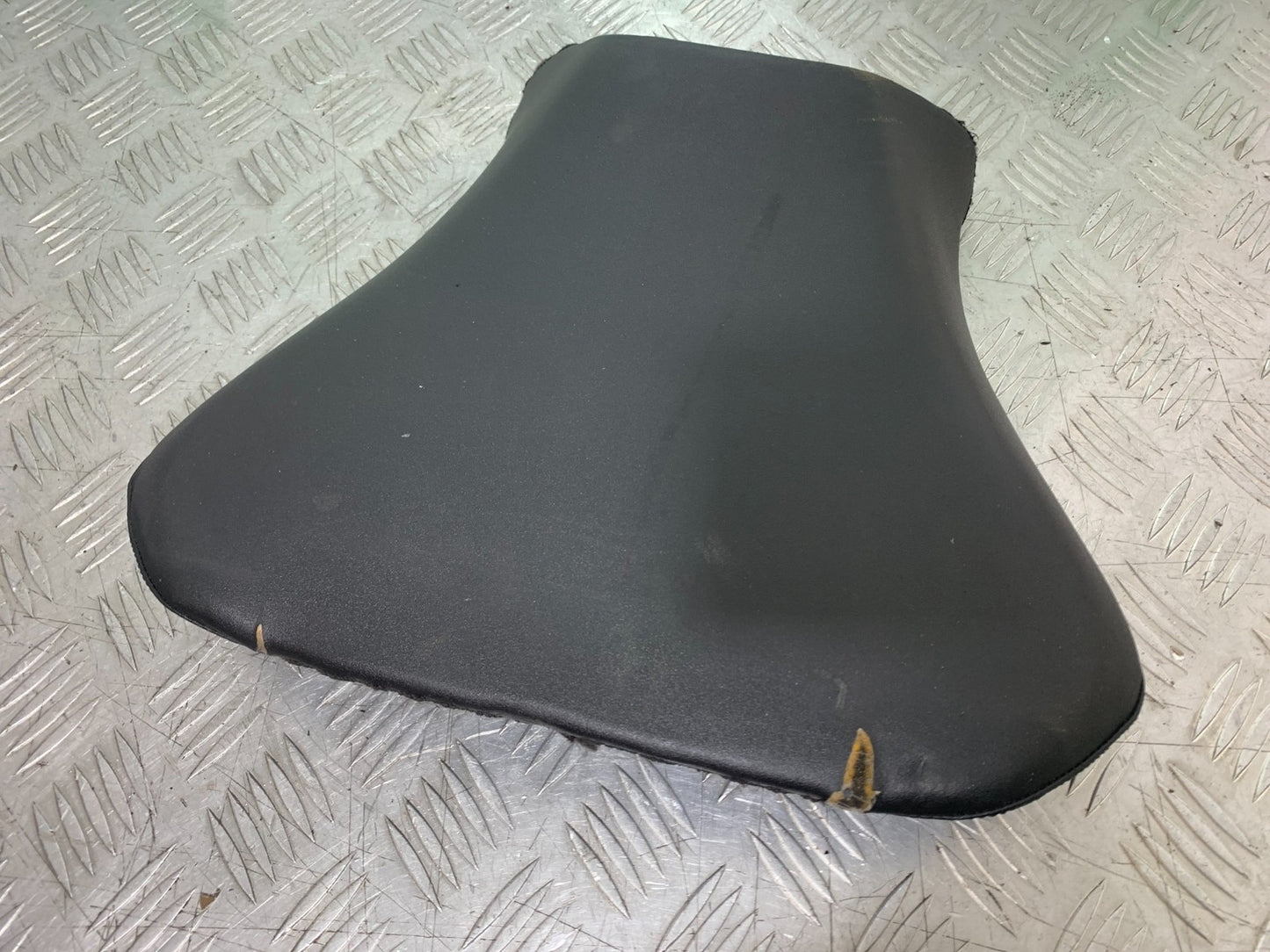 APRILIA RSV1000 RSV 1000 MILLE FRONT SEAT  1998- 2003 (CMB1184)