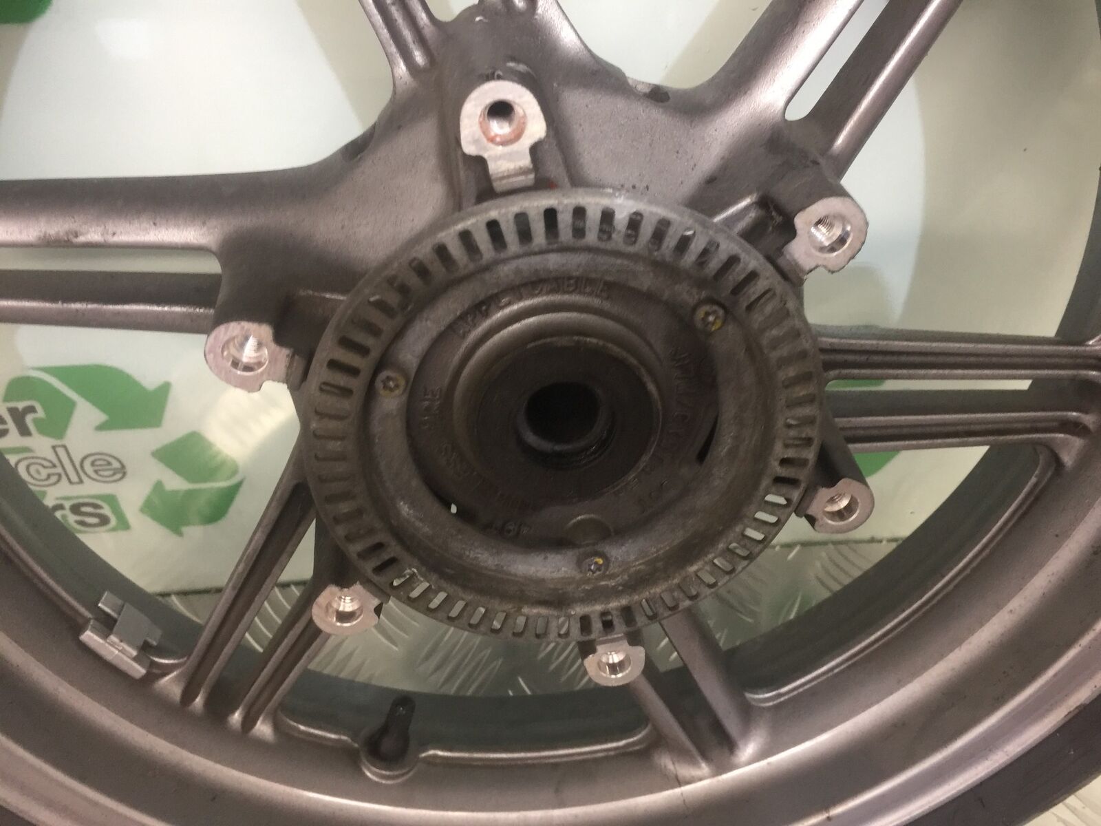 HONDA CBF500 CBF 500 FRONT WHEEL YEAR 2004-08 (STOCK 917)