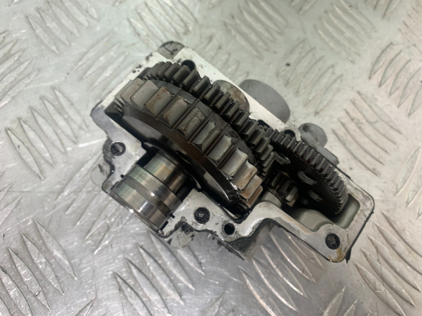 MV AGUSTA 800 F3 STARTER CLUTCH AND COVER   YEAR 2013-2016 (CMB1152)