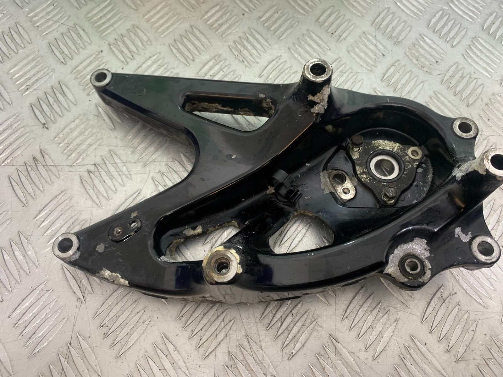 YAMAHA NMAX-125 N MAX 125 EXHAUST BRACKET  YEAR 2015-2020  (CMB1231)