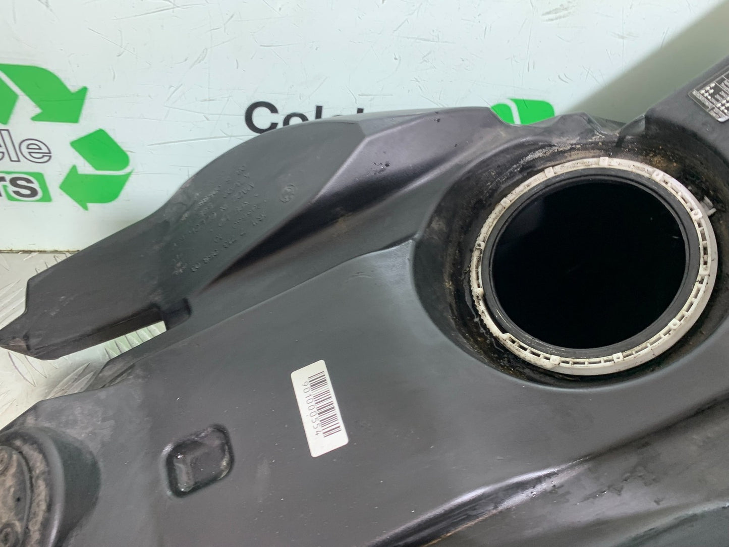 BMW F800 GT PETROL TANK   YEAR 2013-2017 (CMB1248)