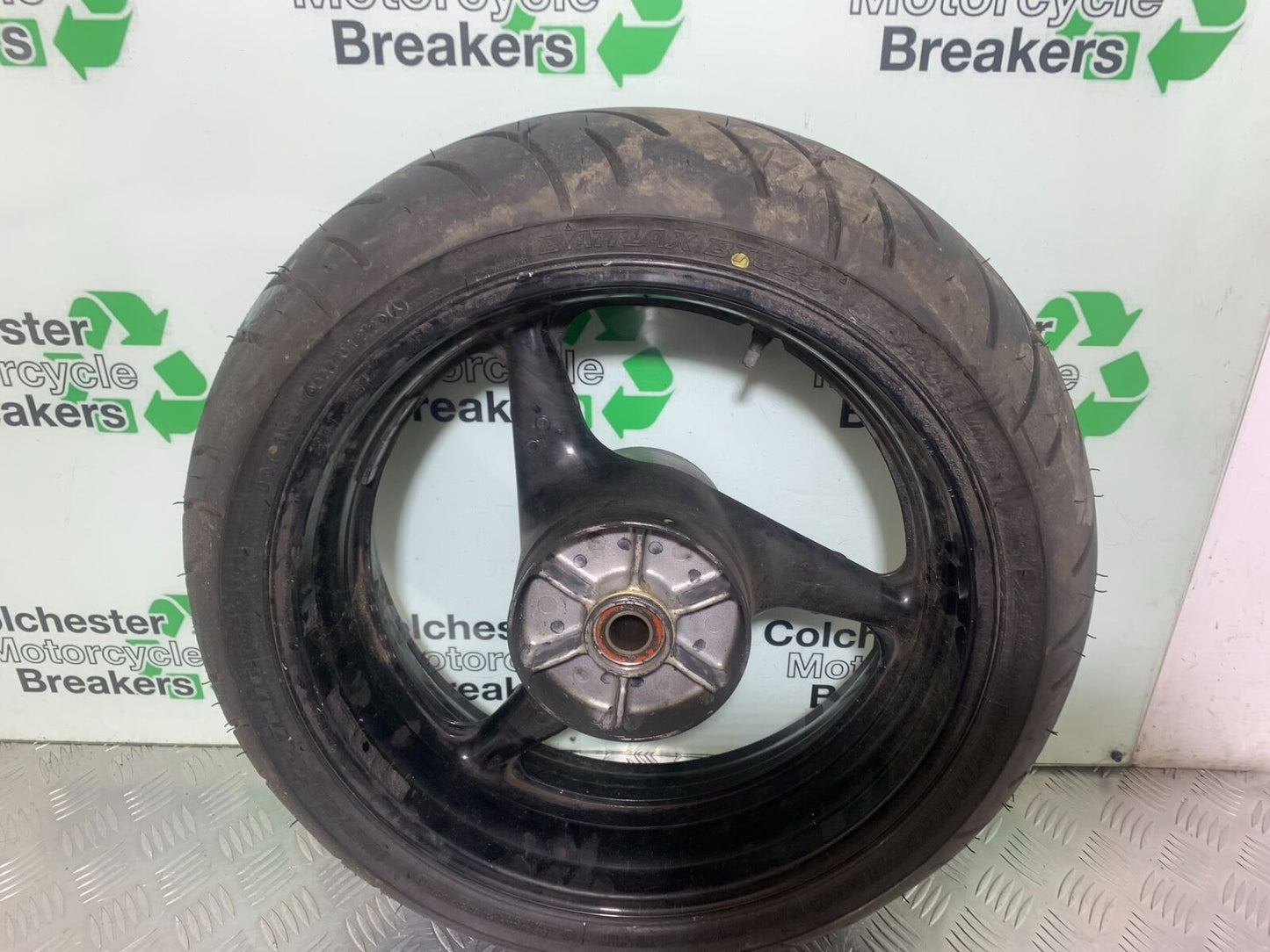 HONDA CBR 929 RRY FIREBLADE REAR WHEEL (GOOD TYRE) YEAR 2000-01 (CMB1026)