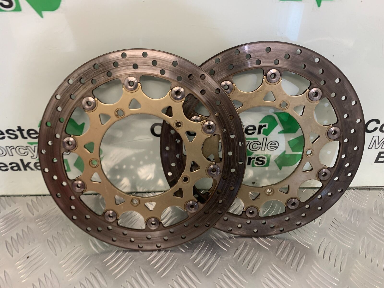 YAMAHA YZF R1 5VY FRONT BRAKE DISCS  YEAR 2004-2006 (STOCK 953)