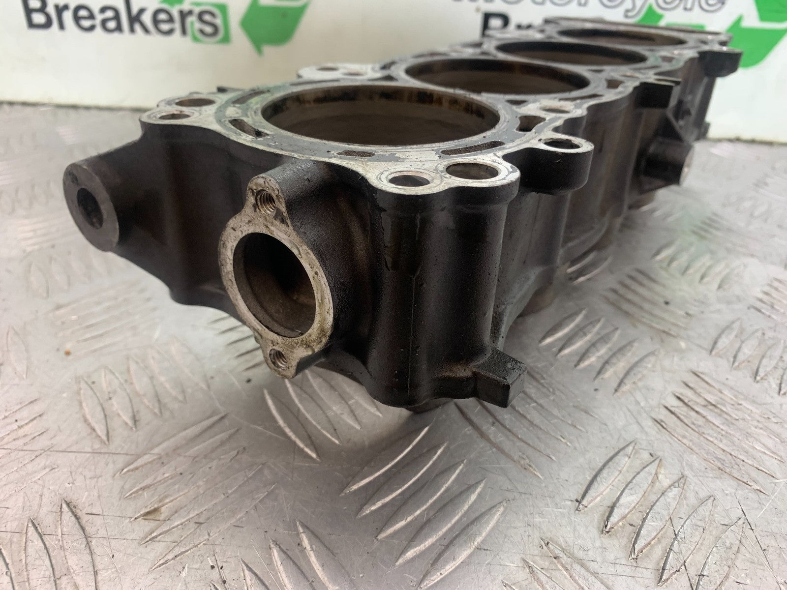 HONDA CBR1000 RR FIREBLADE BARRELLS AND 3 X PISTONS 2008-2011 (CMB1179)