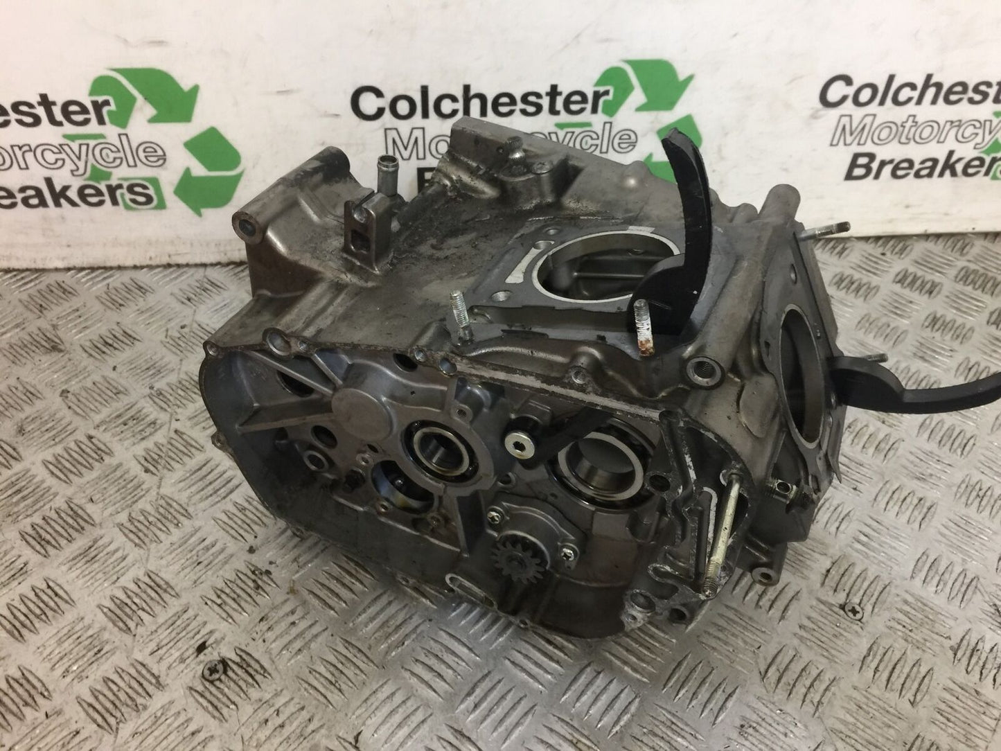 HYOSUNG GT250 COMET CRANK CASINGS  YEAR 2007 (STOCK 682)