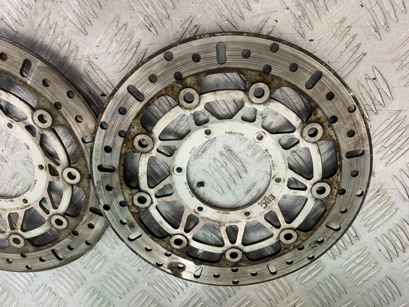 HONDA CBF600 CBF 600 FRONT BRAKE DISCS YEAR 2004-07  (CMB1305)