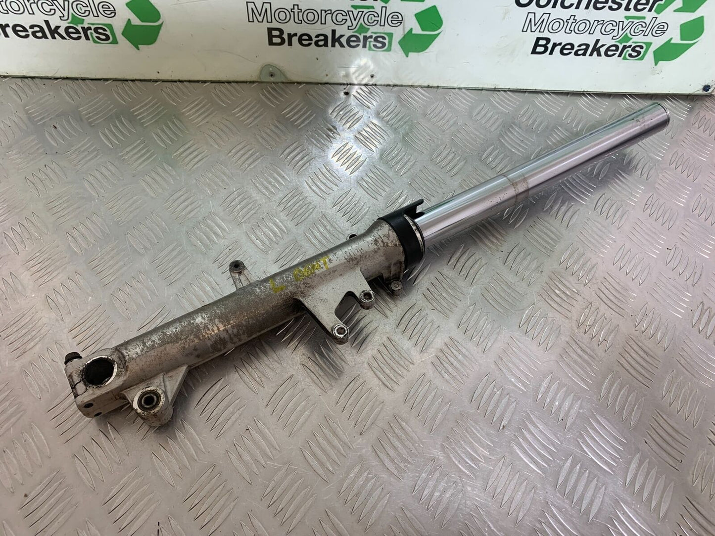 HONDA CBR1100 BLACKBIRD LEFT FORK  (BENT) YEAR 1996-1998 (CMB1017)