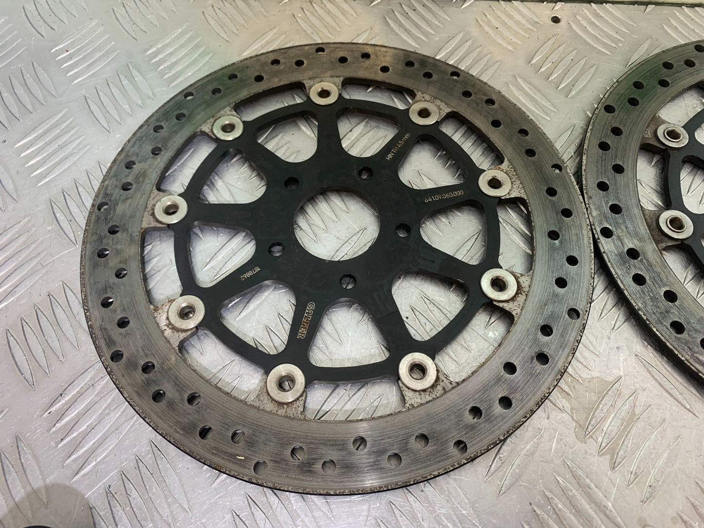 KTM 790 DUKE FRONT DISCS  YEAR 2018-2021  (CMB11150)