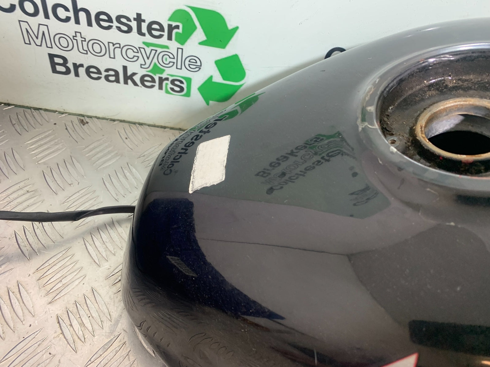HONDA VFR750 VFR 750 F PETROL TANK   YEAR 1994-1997 (CMB1156)
