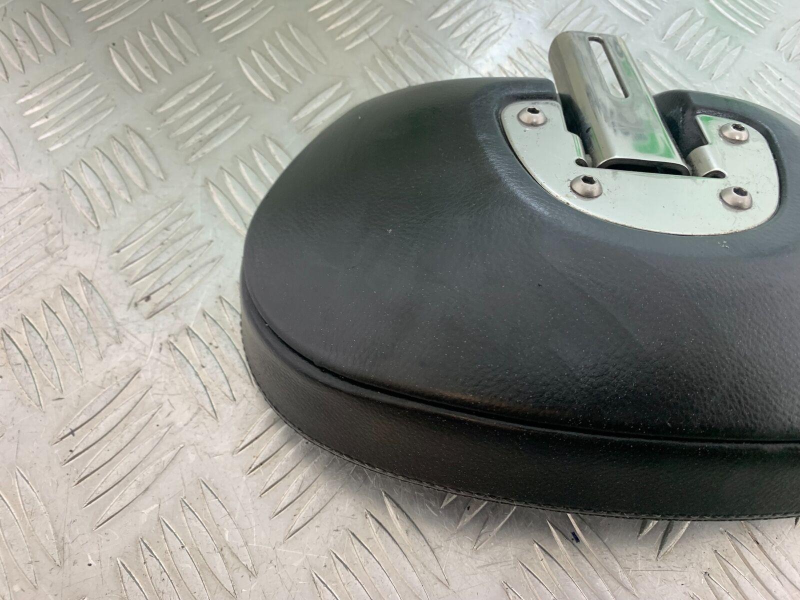 TRIUMPH THUNDERBIRD 1600 SEAT  YEAR 2011 (CMB1107)