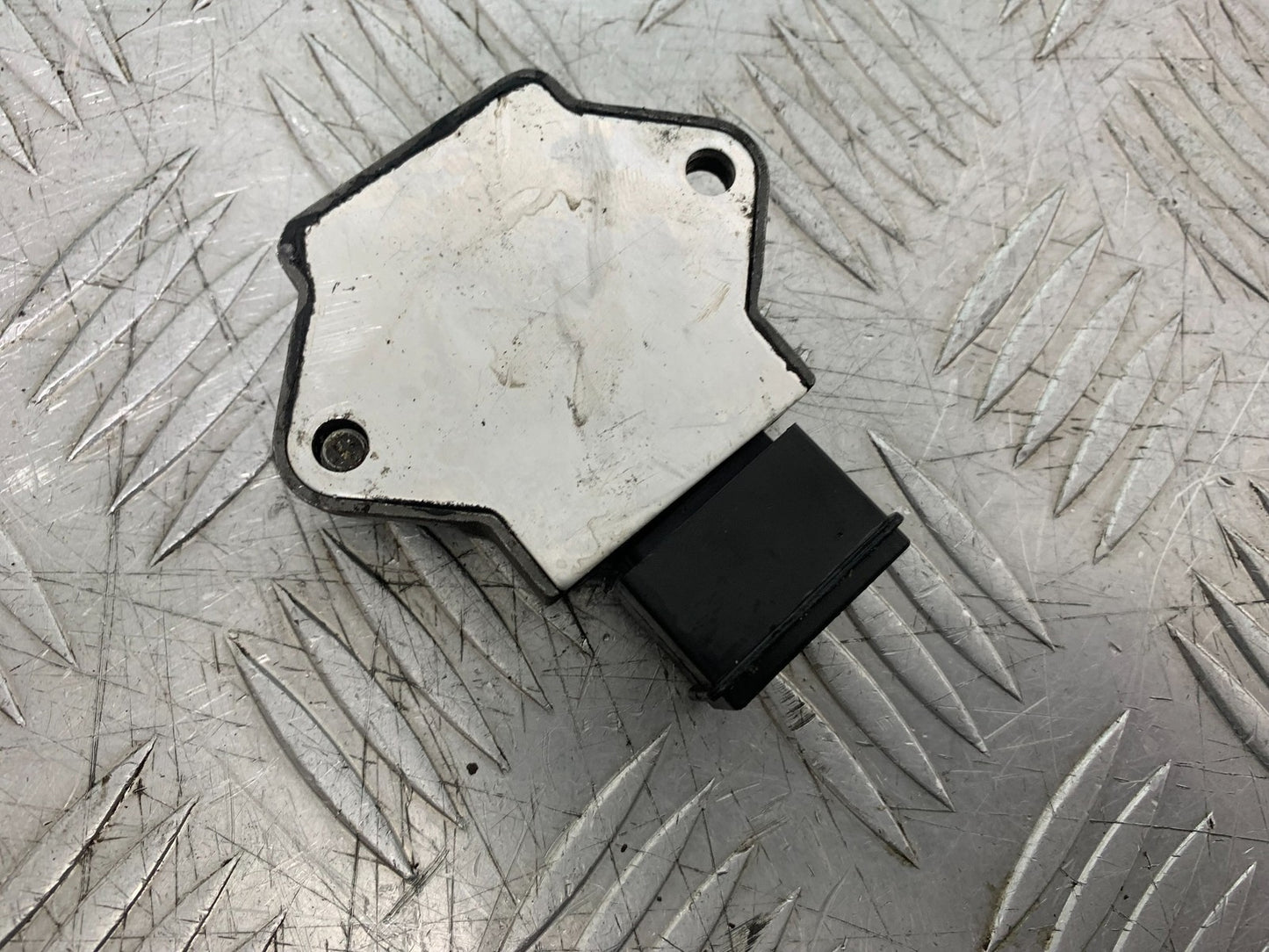 HONDA CB600 CB 600 HORNET REGULATOR   YEAR 1998-2002 (CMB1297)