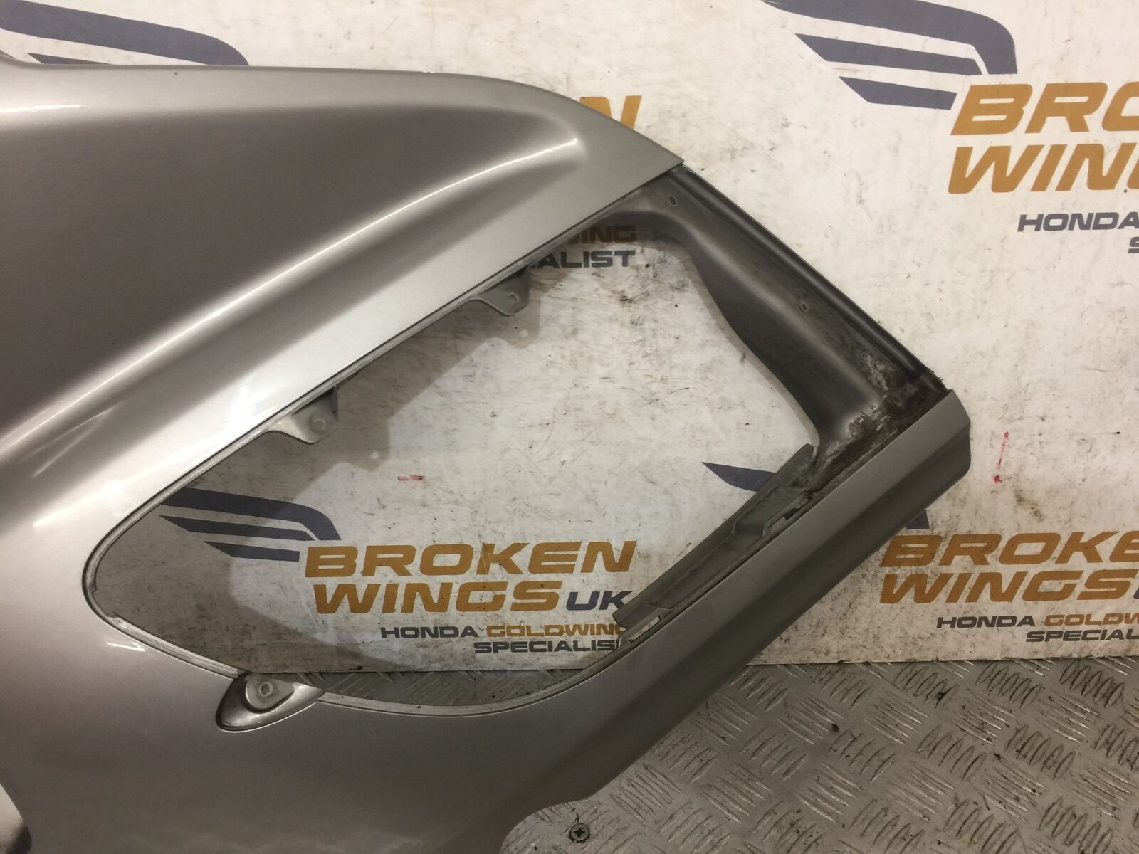 HONDA GL1800 GL 1800 LEFT FAIRING PANEL YEAR 2004-10 ABS (STOCK 890)