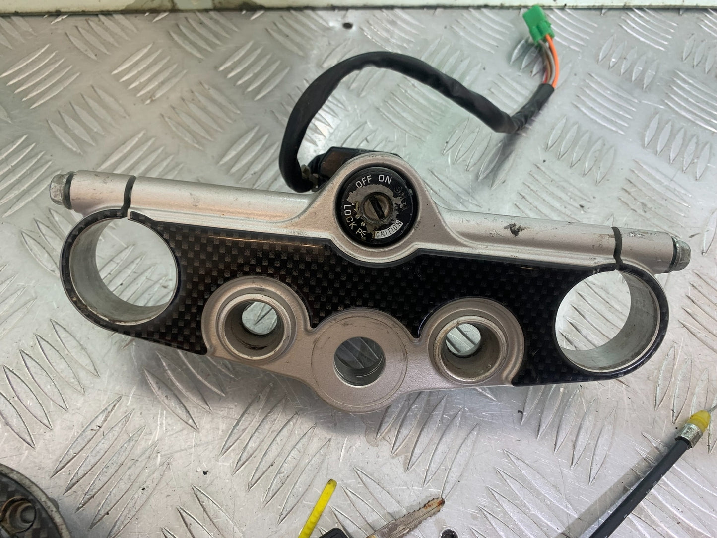SUZUKI GSF1200  GSF 1200 BANDIT LOCKS AND KEY   YEAR 1997-2000 (CMB1149)