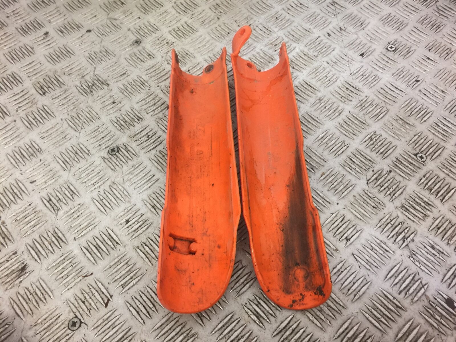 KTM450 KTM 450 EXC FORK GUARDS   YEAR 2004 (STOCK 520)