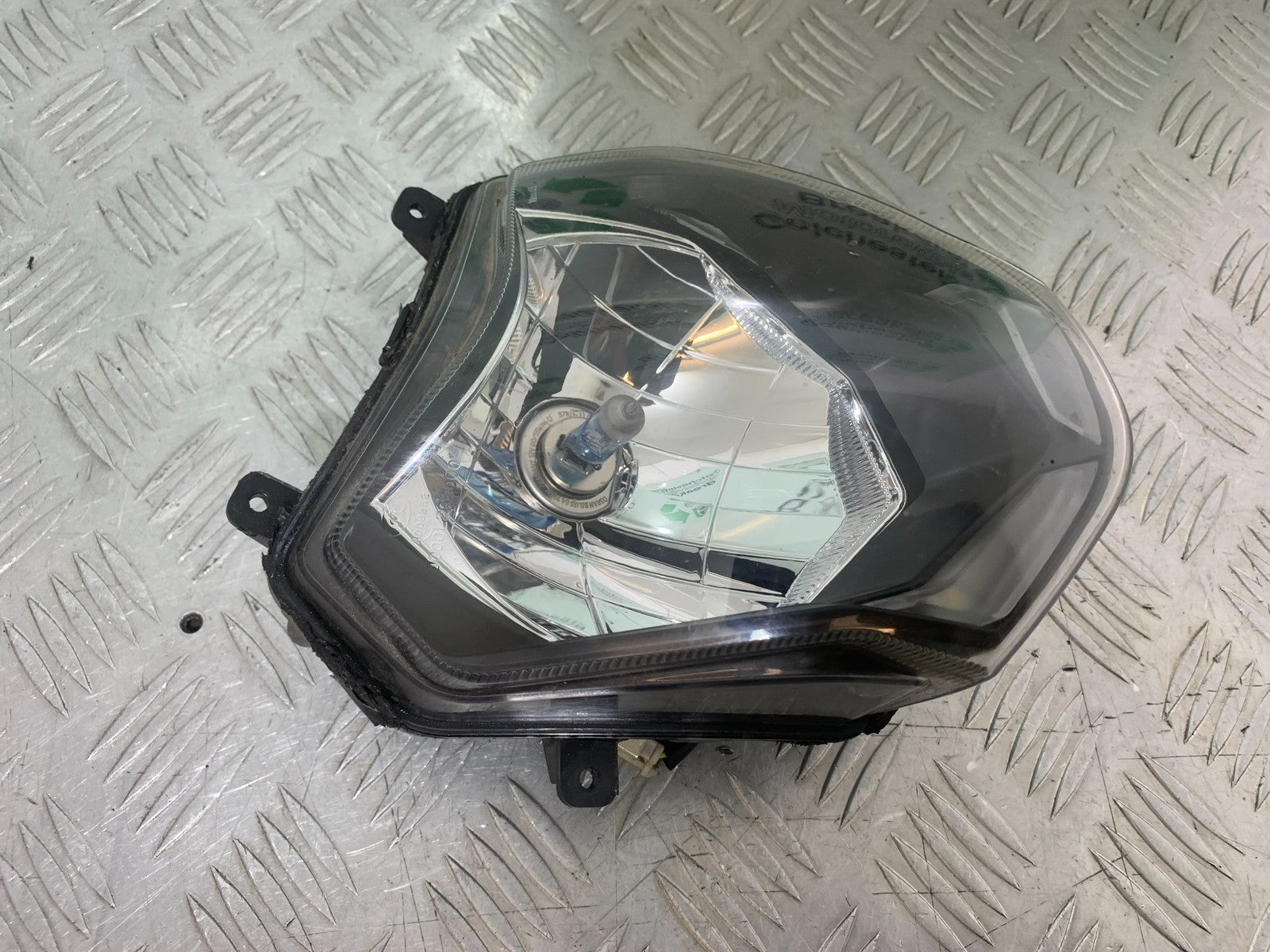 BENELLI BN125 BN 125 HEADLIGHT YEAR 2018-2021 (CMB1194)