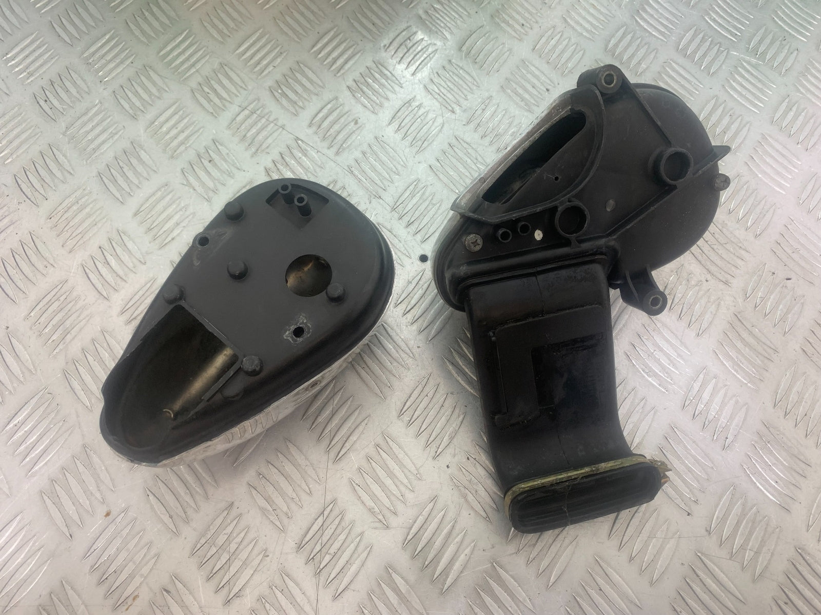 YAMAHA XV535 XV 535 VIRAGO LEFT AND RIGHT SIDE PODS  YEAR 1994-02 (CMB1139)