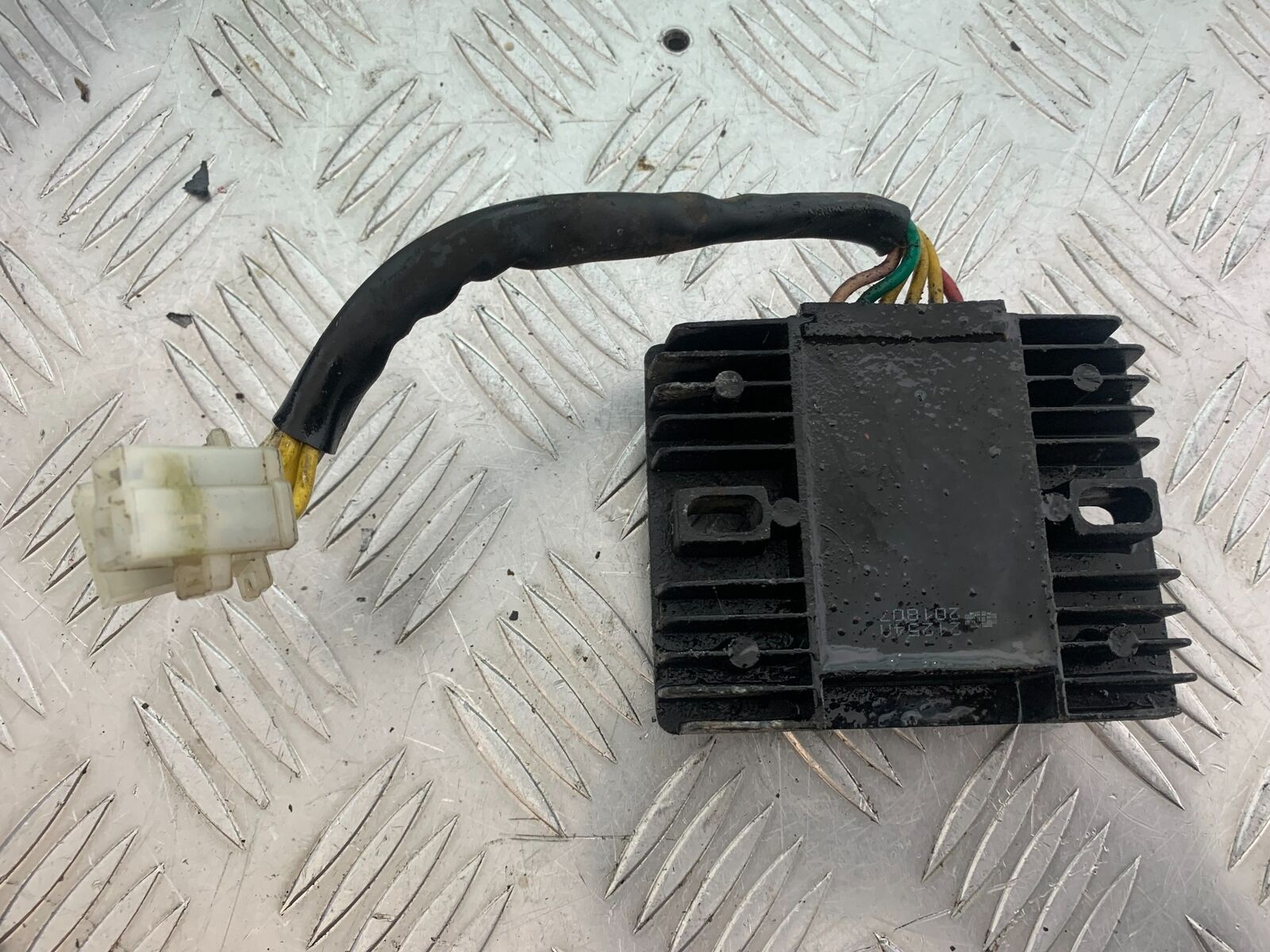 LEXMOTO MATADOR 125 JJ125T-17 REGULATOR   (CMB1115)