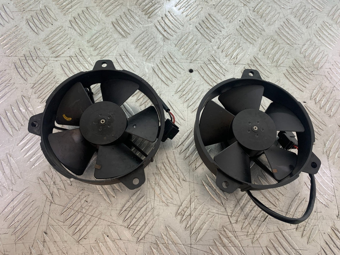 APRILIA RSV4 FACTORY RADIATOR FAN  YEAR 2009-2012 (CMB1224)