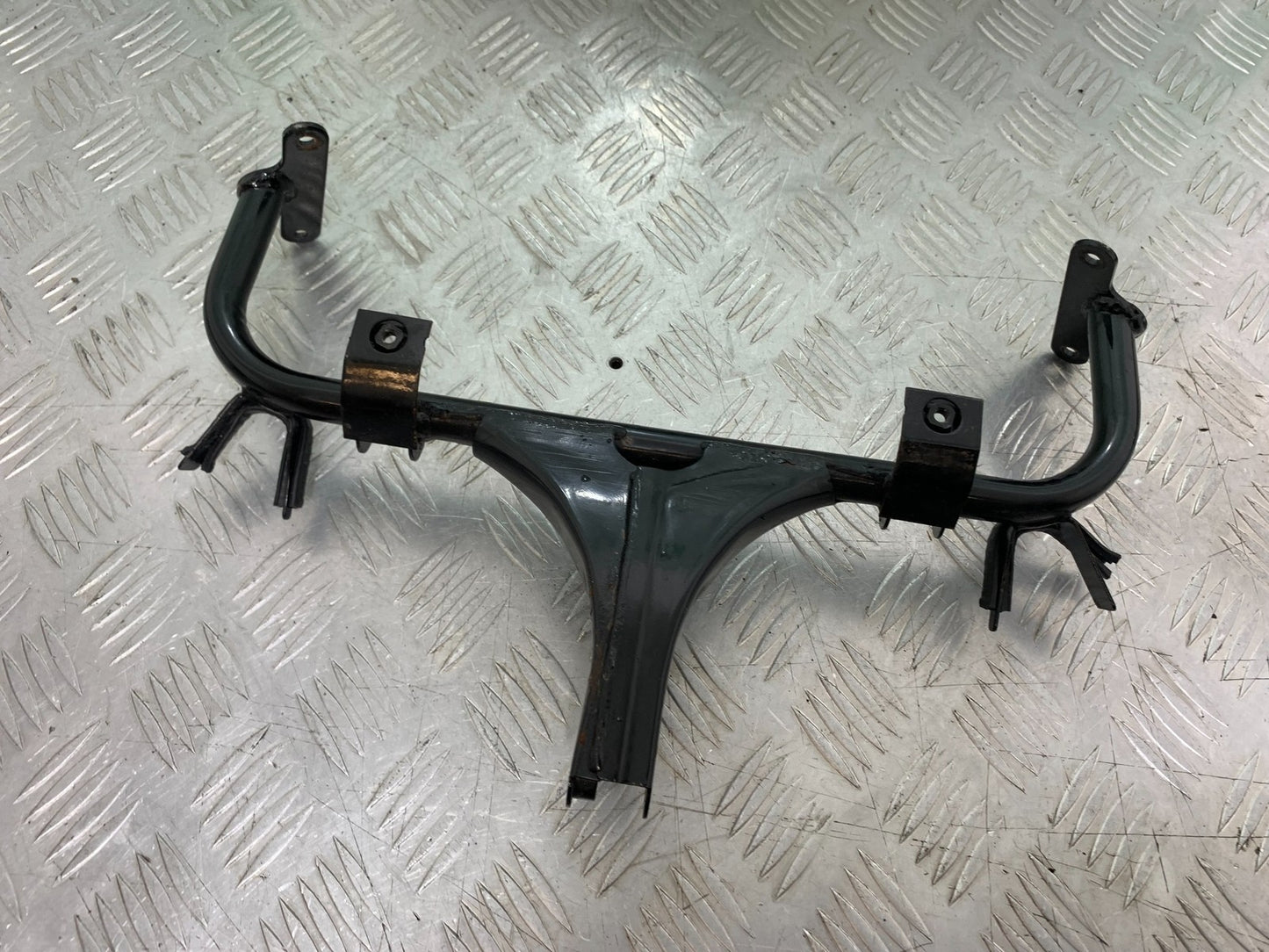 KAWASAKI ZZR1100 D FAIRING BRACKET  YEAR 1993-2001 (CMB1189)