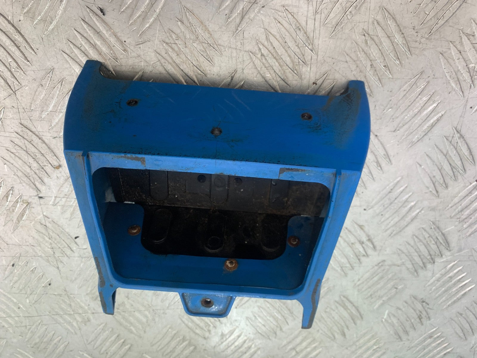 SUZUKI GP100 GP 100 TAIL PIECE   YEAR 1978-1988 (CMB1259)