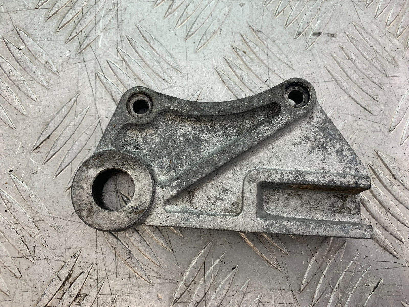 KAWASAKI Z750 Z 750 REAR CALIPER BRACKET YEAR 2004-2006  (CMB1234)