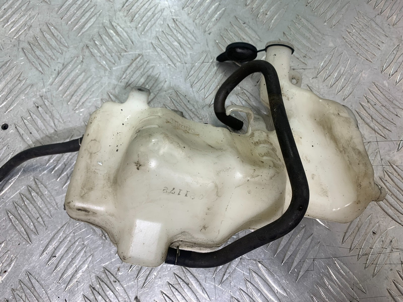 HONDA CBR1000 rr FIREBLADE COOLANT BOTTLE  YEAR 2012-2016 (CMB1198)