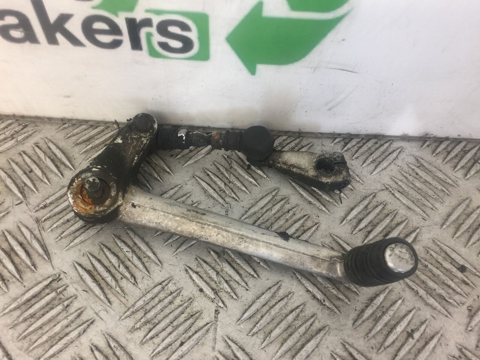 HONDA XL1000 VARADERO GEAR LEVER  YEAR 2000 (STOCK 343)