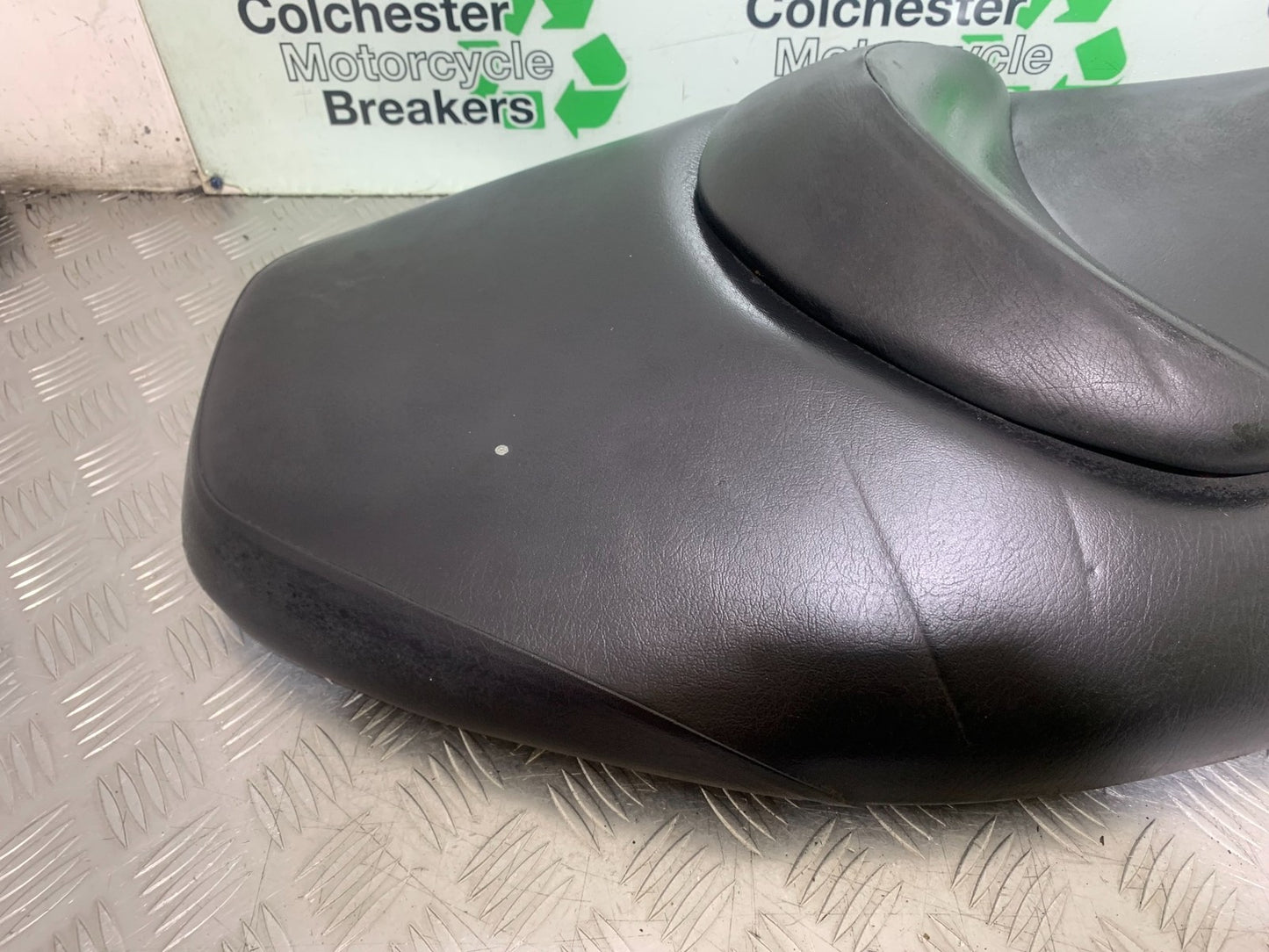 SUZUKI AN 200 UH 200 SEAT BURGMAN YEAR 2007-2009 (CMB1256)