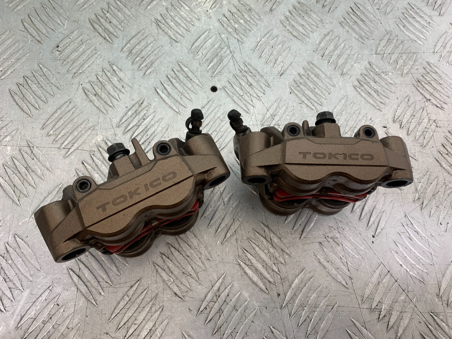 HONDA CBR1000 RR FRONT CALIPERS  YEAR  2008-2011 (CMB1330)